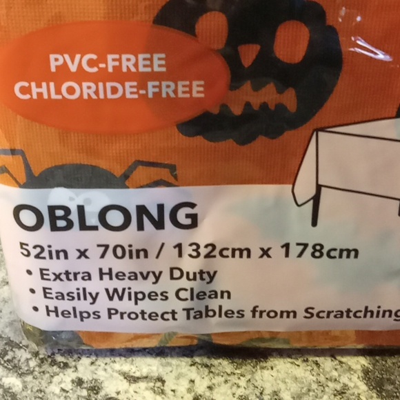 Halloween Tablecloth 🎃🎃🎃🎃 - Picture 2 of 5